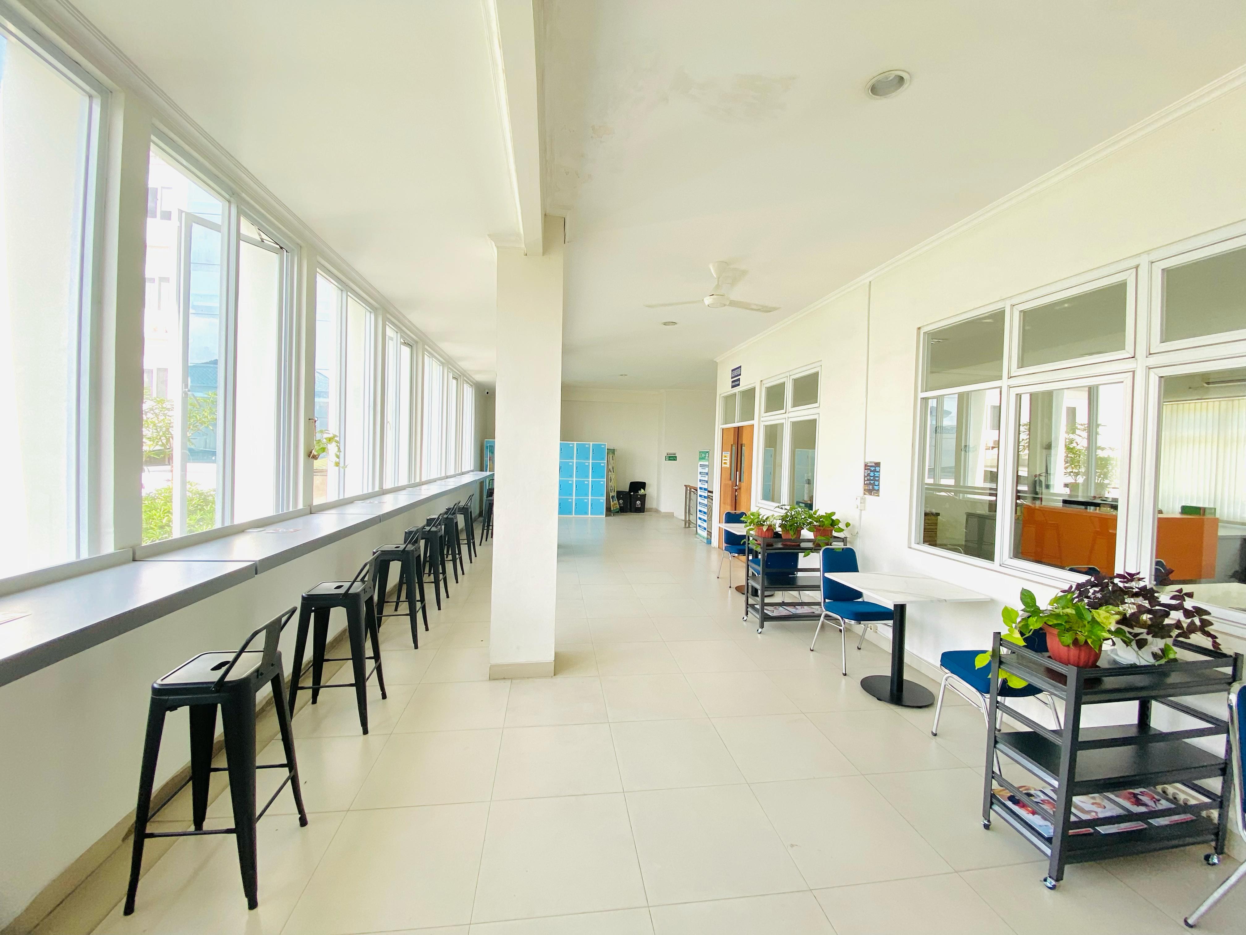 facility-Area Working Space Perpustakaan kampus 1